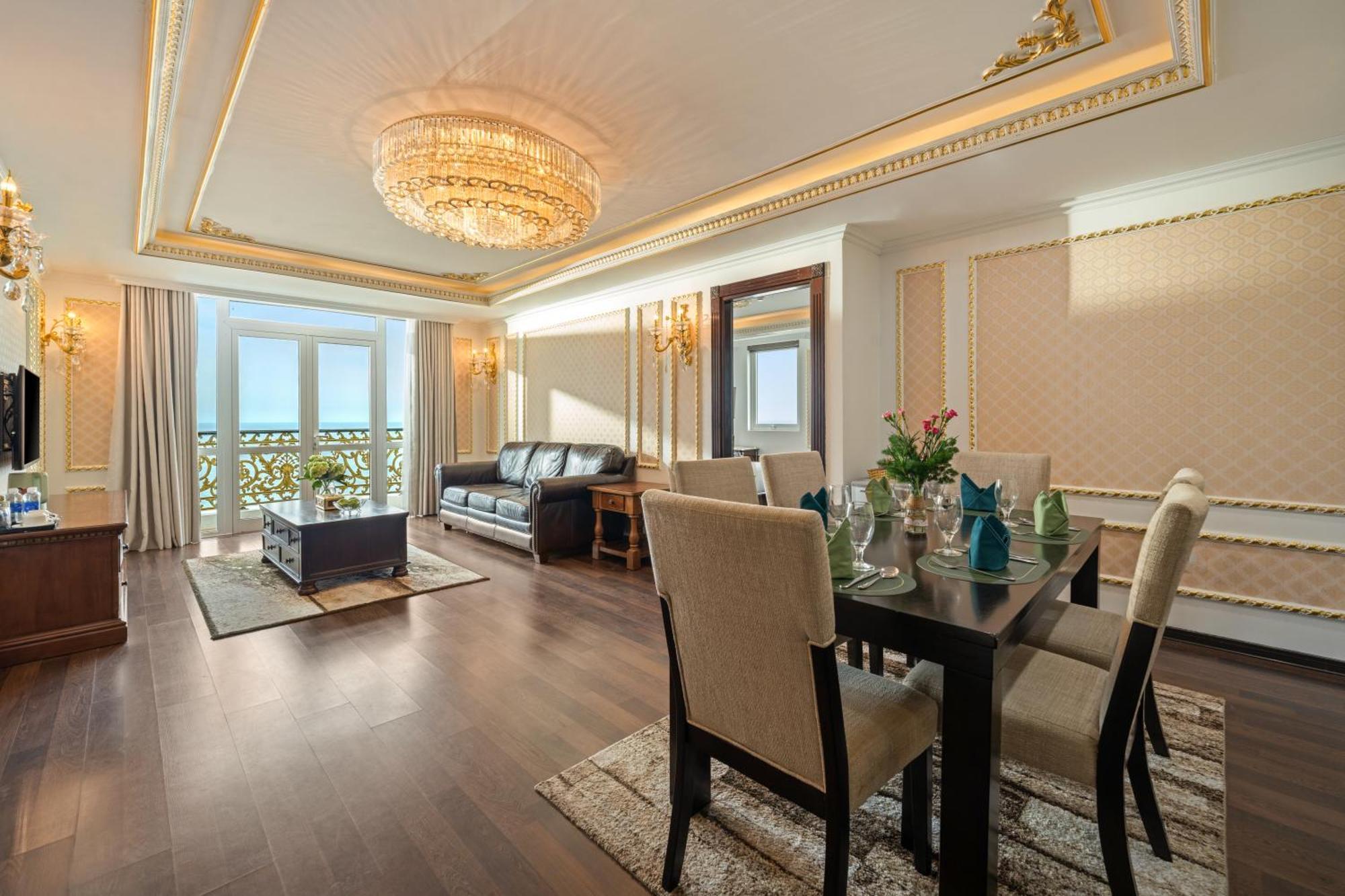 Two Bedroom Penthouse Apartment Ocean Front,1569129119:JPEG