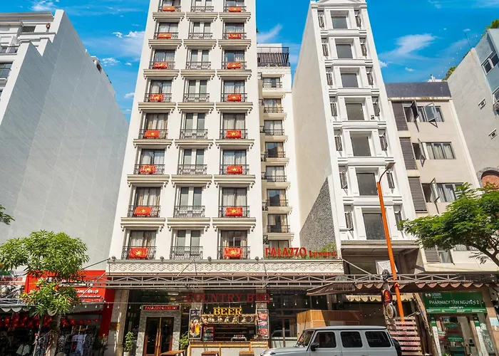 Palazzo Luxury Hotel & Bistro - Central My Khe Beach Walking Street